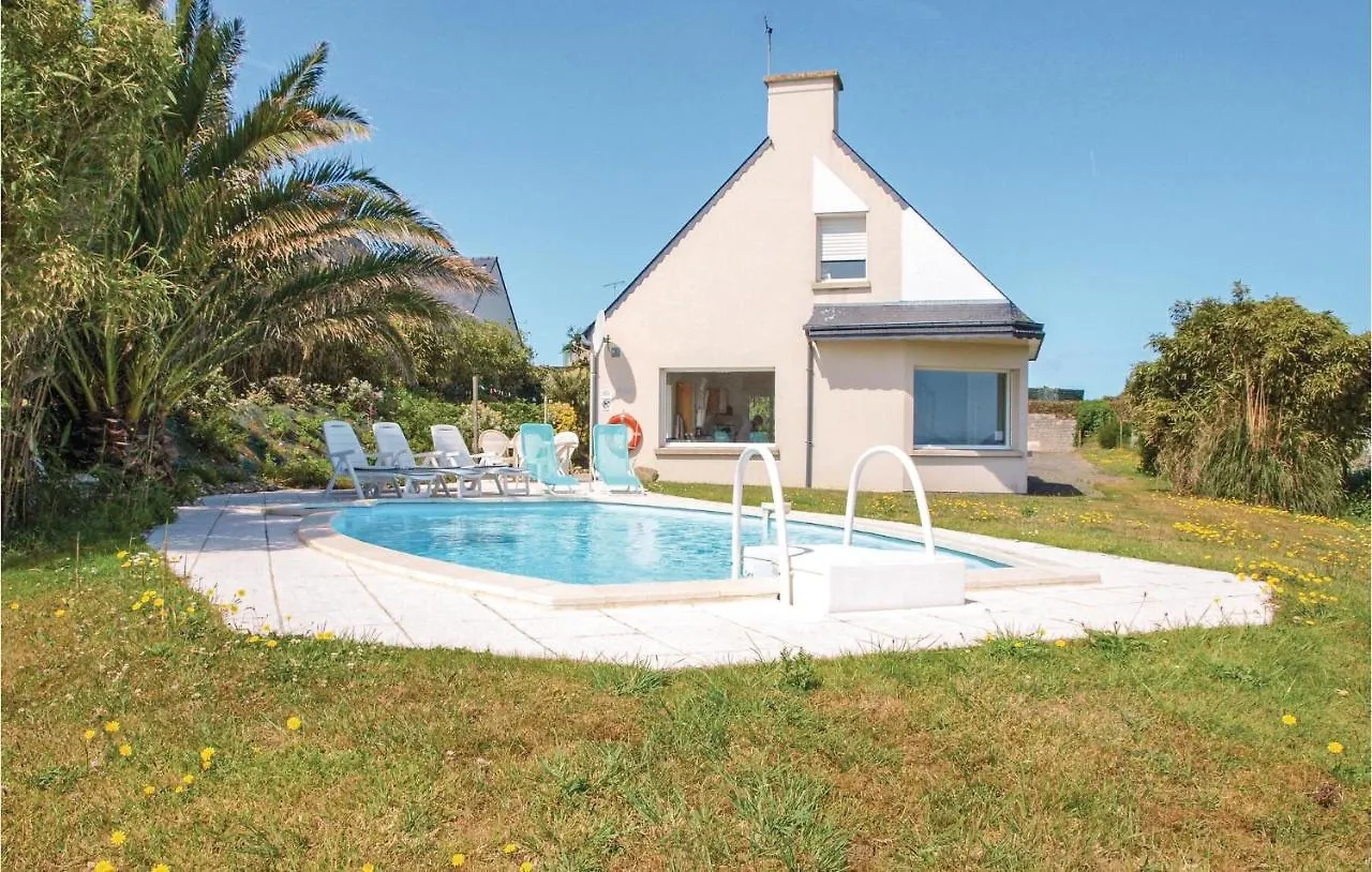 Contacten van 3 Bedroom Lovely Home In Pleubian